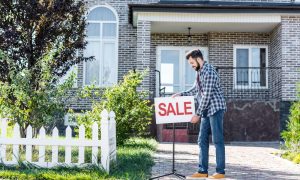 Is it better to sell my house quickly or invest in repairs for a higher selling price?